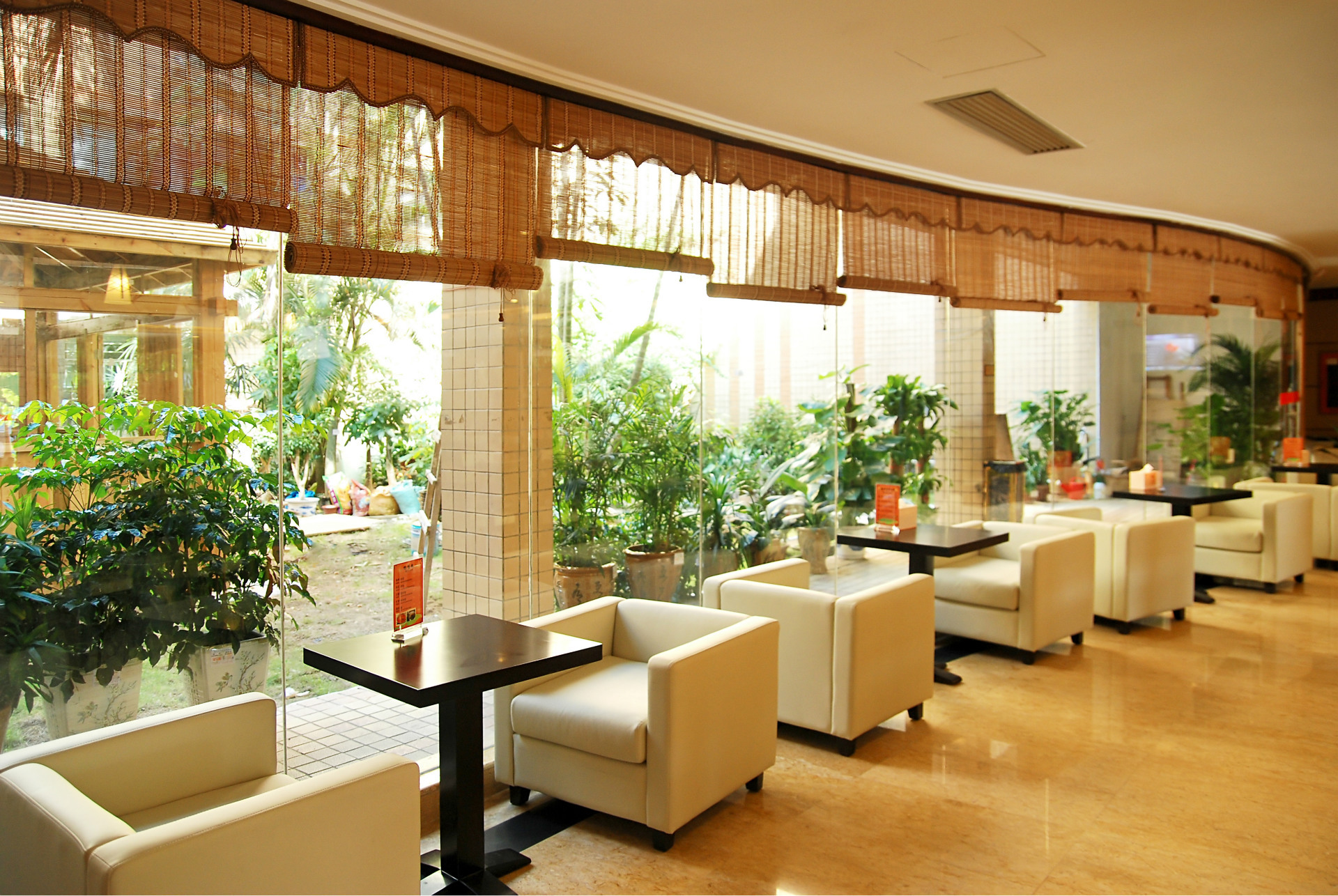 冠（guàn）廚商（shāng）用廚房設備帶您了解（jiě），開西餐廳需要哪些廚房設備？